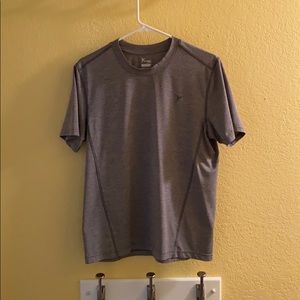 Old Navy Active t-shirt